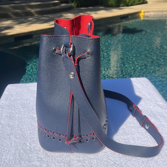 Louis Vuitton Lockme Braided Bucket Bag - Picture 8 of 17